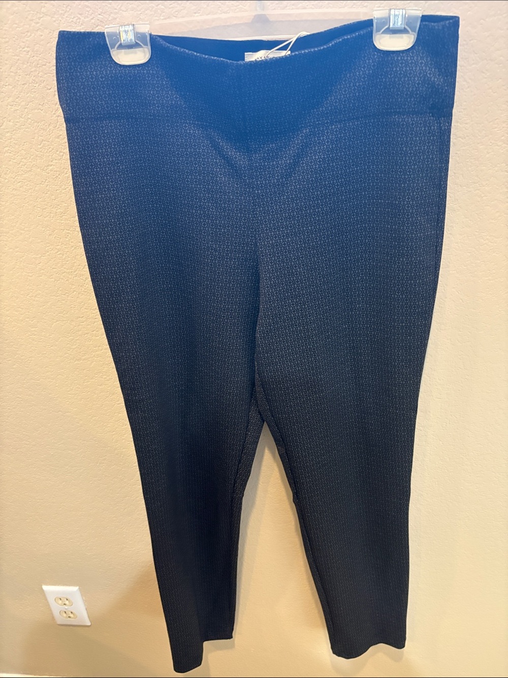 Max Studio Black Straight Leg Pants